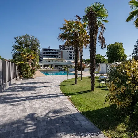 فندق Terme Delle Nazioni 4*